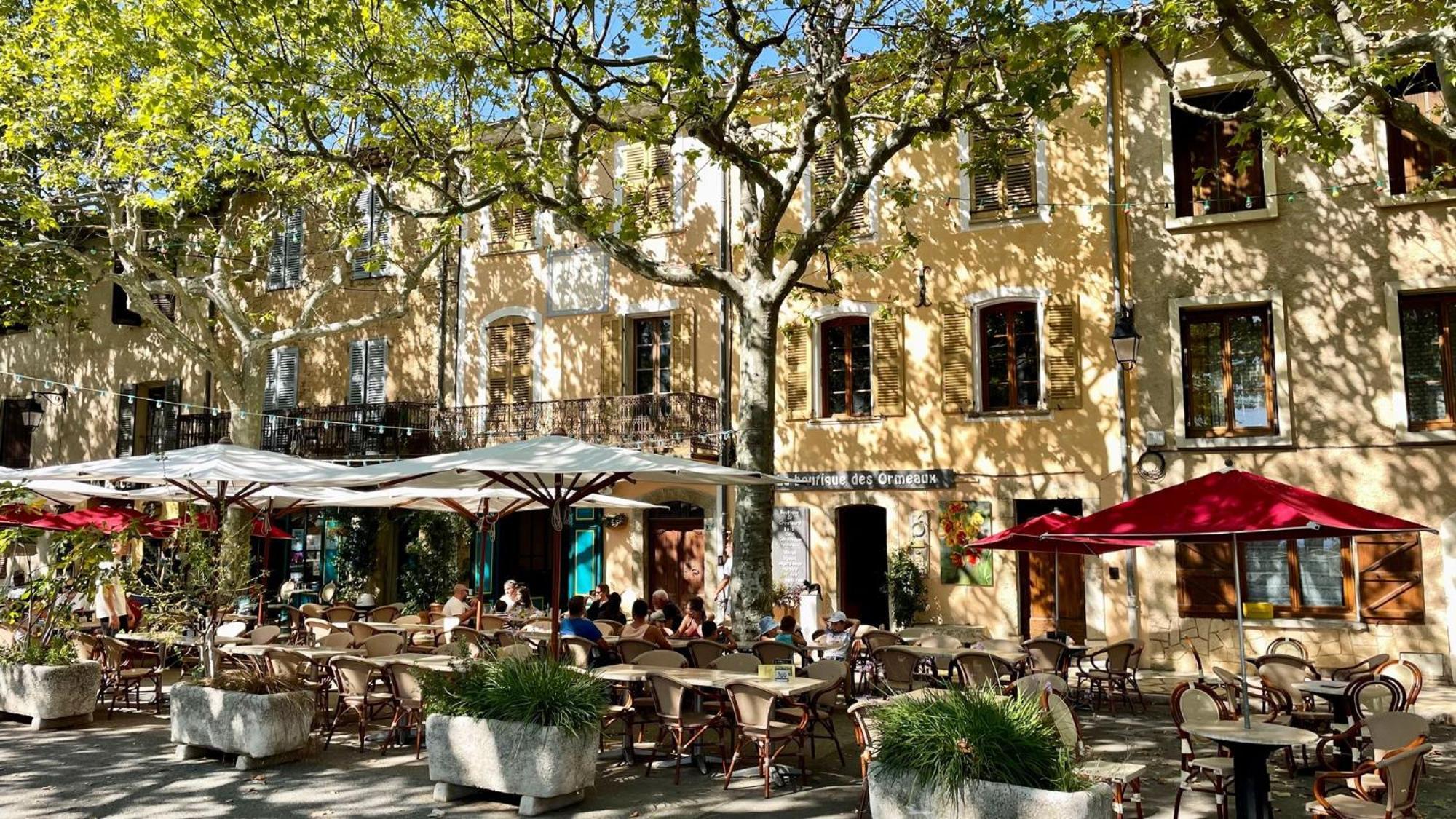 Au Coeur Du Village Provencal Tourtour Kültér fotó