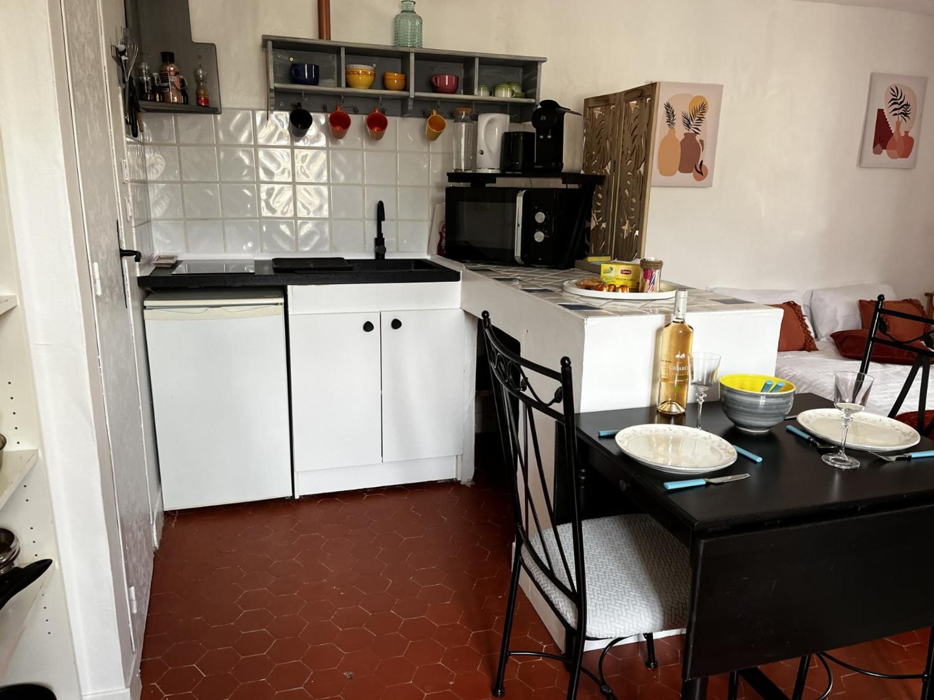 Au Coeur Du Village Provencal Tourtour Kültér fotó